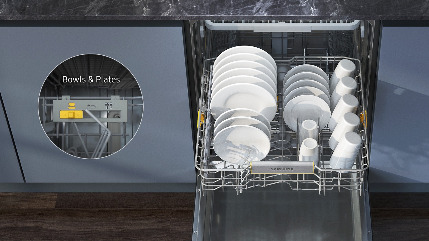 Arată raftul din mijloc plin cu cești, farfurii și boluri de diferite dimensiuni. O imagine de aproape a comutatorului din spatele suportului arată că dinții acestuia au fost reglați automat pentru a susține boluri și farfurii.