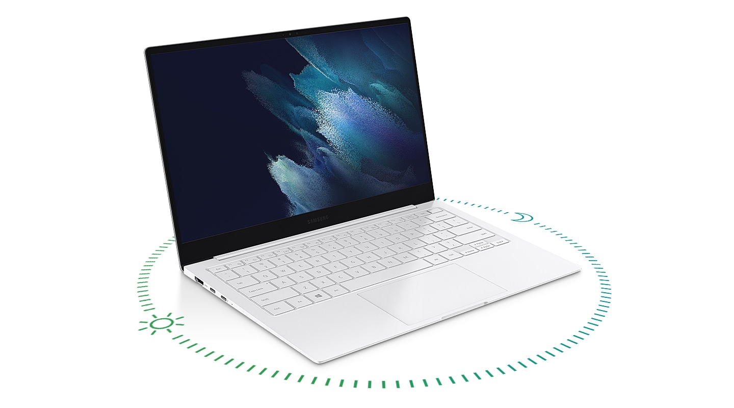 Das Galaxy Book Pro liegt auf einer Oberfläche mit einem grünen Kreis um das Äußere.