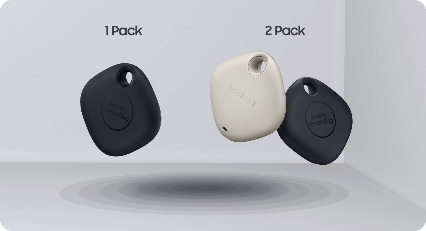 1 black SmartTag and 2 SmartTags,1 oatmeal-colored and 1 black together in bundle placed at an angle.