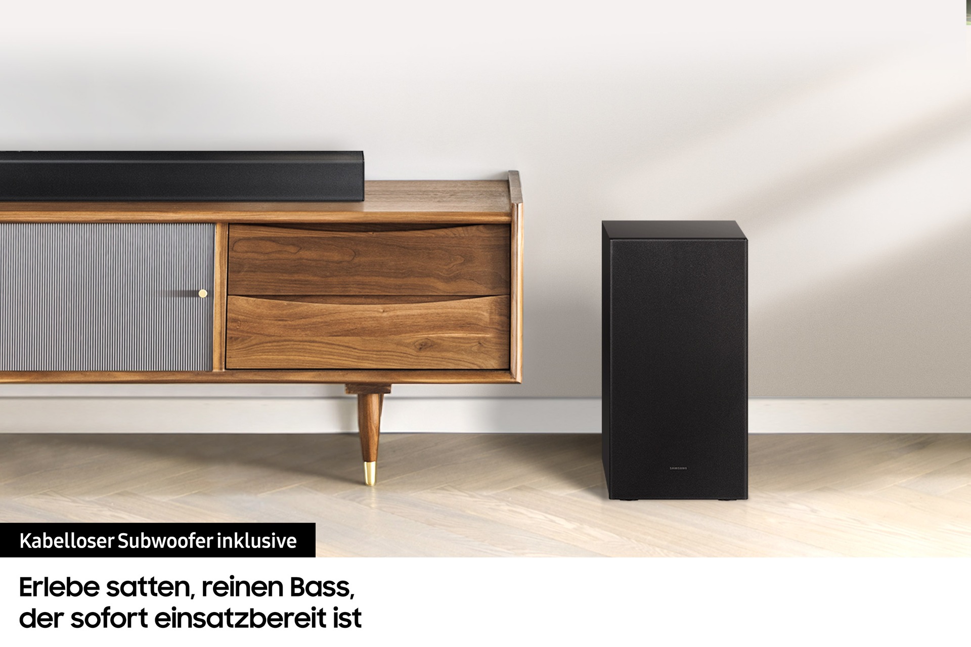 dynamic-r-perspective Black