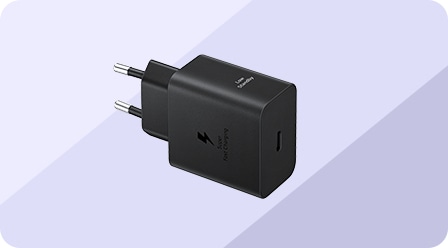 شاحن فائق السرعة 2.0 بقدرة 45 وات باللون الأسود معروض من منظر جانبي مع ظهور النص "Low Standby" (استهلاك منخفض في وضع الاستعداد) على الجانب العلوي.