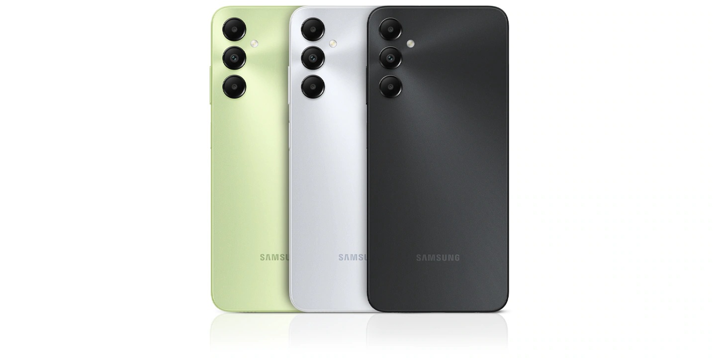 Varios dispositivos del Galaxy A05s están alineados para mostrar sus opciones de color.