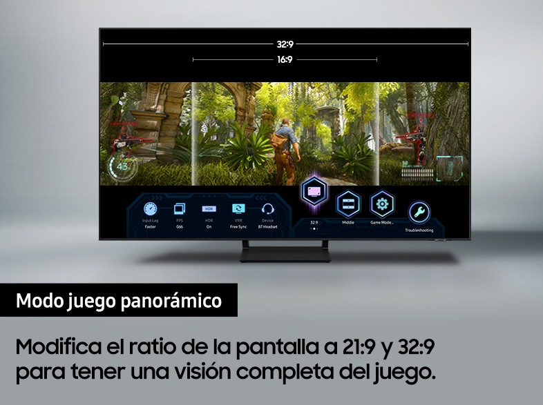 Videojuego en la pantalla del Smart TV Q70 que destaca la opción modo juego panorámico que permite modificar el ratio de la pantalla
