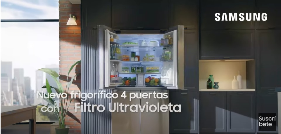 [Últr~ávíó~létá~]