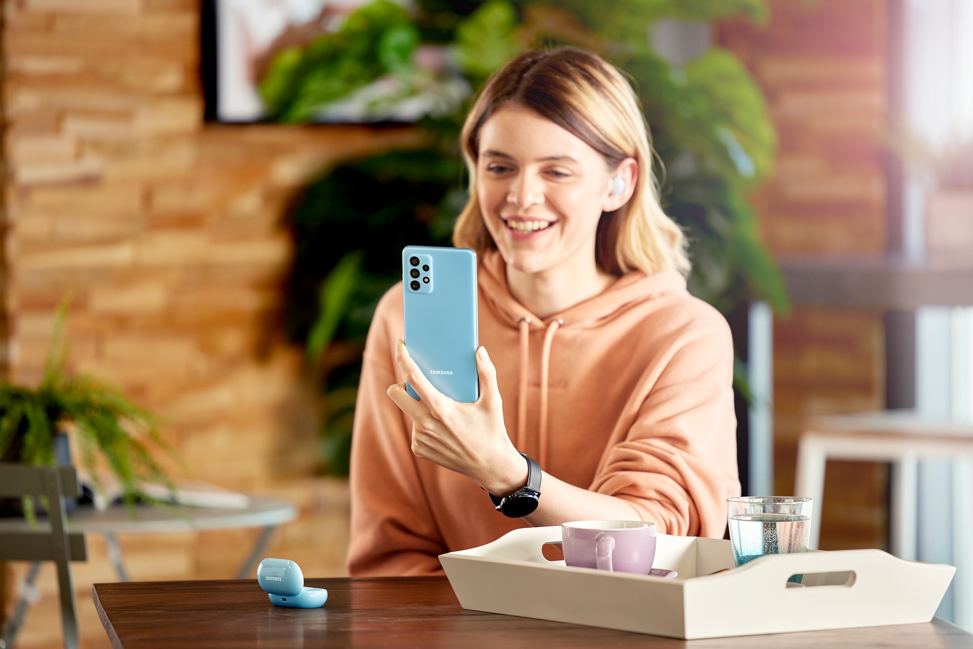 front-l30 Awesome Blue