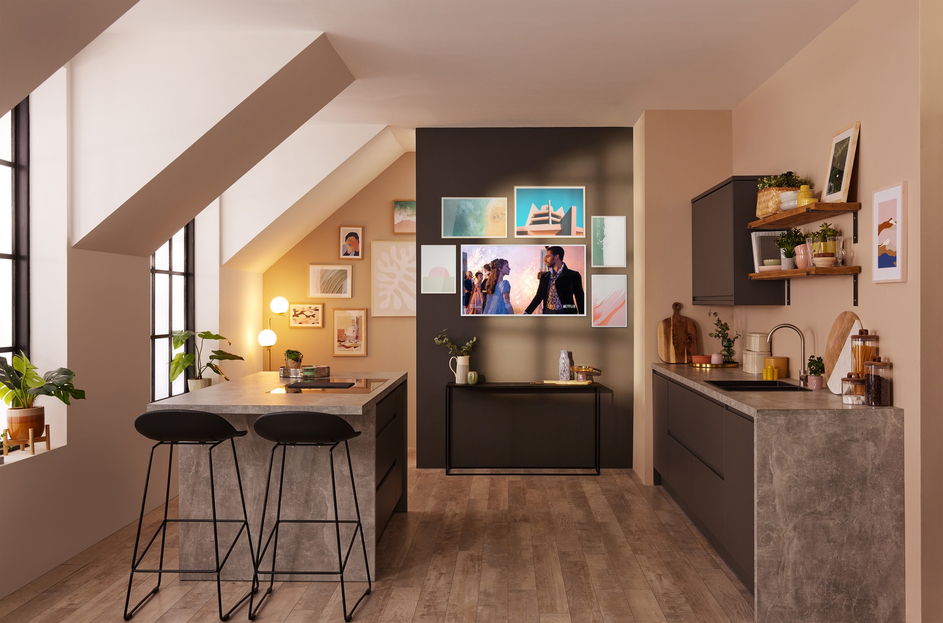 The Frame LS03B TV Lifestyle Feature Image 3