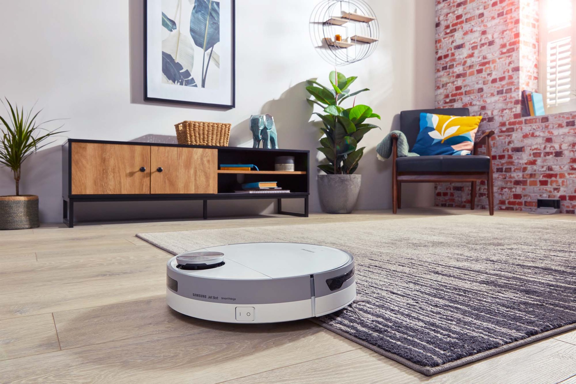 Jet Bot Feature Visual 02 Low Res