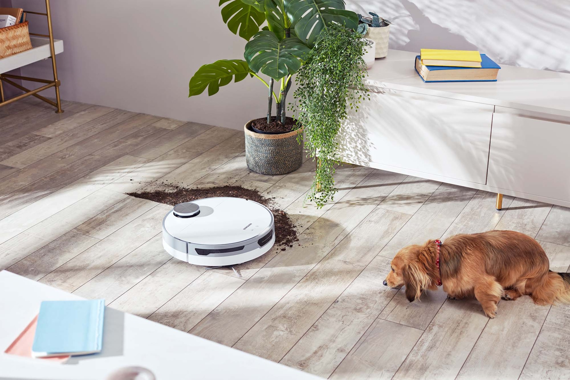 Jet Bot+ Feature visual 01 Low Res