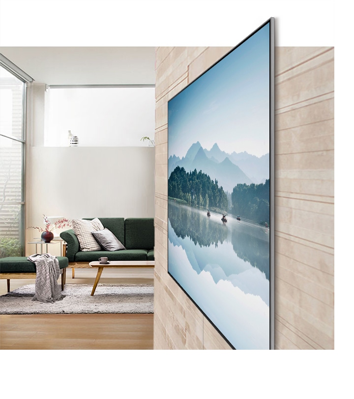 Televizor namestite čim bližje steni za elegantno postavitev z izjemno diskretnim kablom, ki poveže vse vaše zunanje naprave in se popolnoma zlije z vašo dnevno sobo.