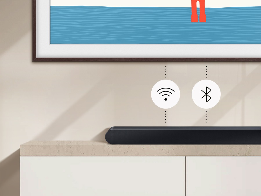 Le son est diffusé par la barre de son connectée à la télévision par Wi-Fi et Bluetooth.