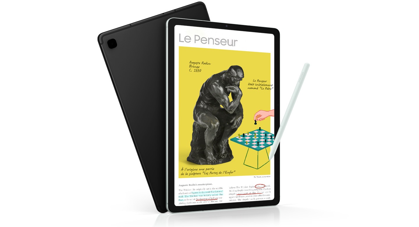 Face et dos de la Galaxy Tab S6 Lite en couleur menthe avec le stylo S Pen en couleur menthe, touchant l'écran. Image colorée d'une statue devant une table d'échecs avec le titre "The Thinker" affiché à l'écran, entouré de gribouillis et de texte surligné.