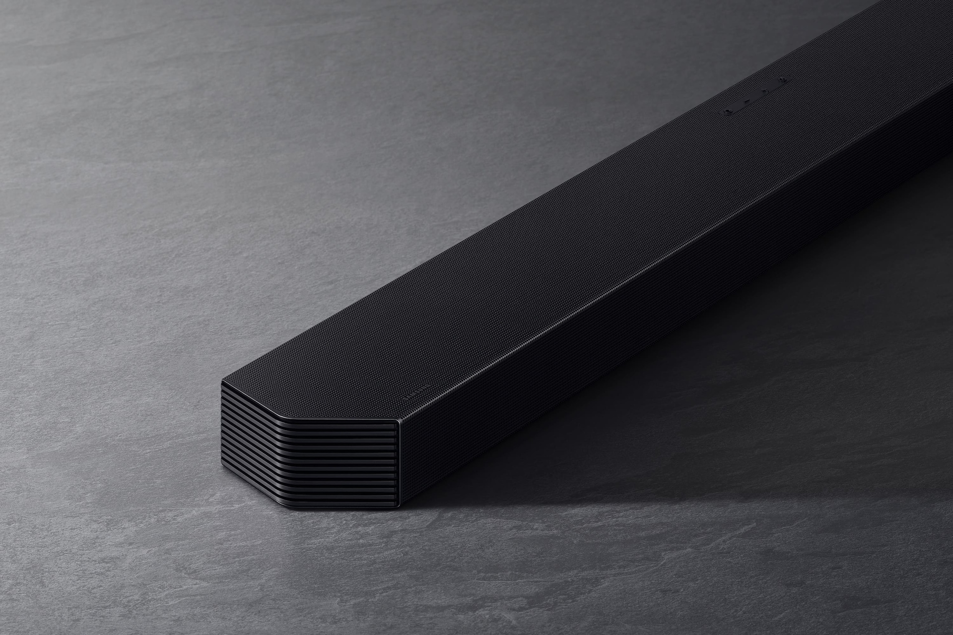 dynamic-r-perspective2 Black