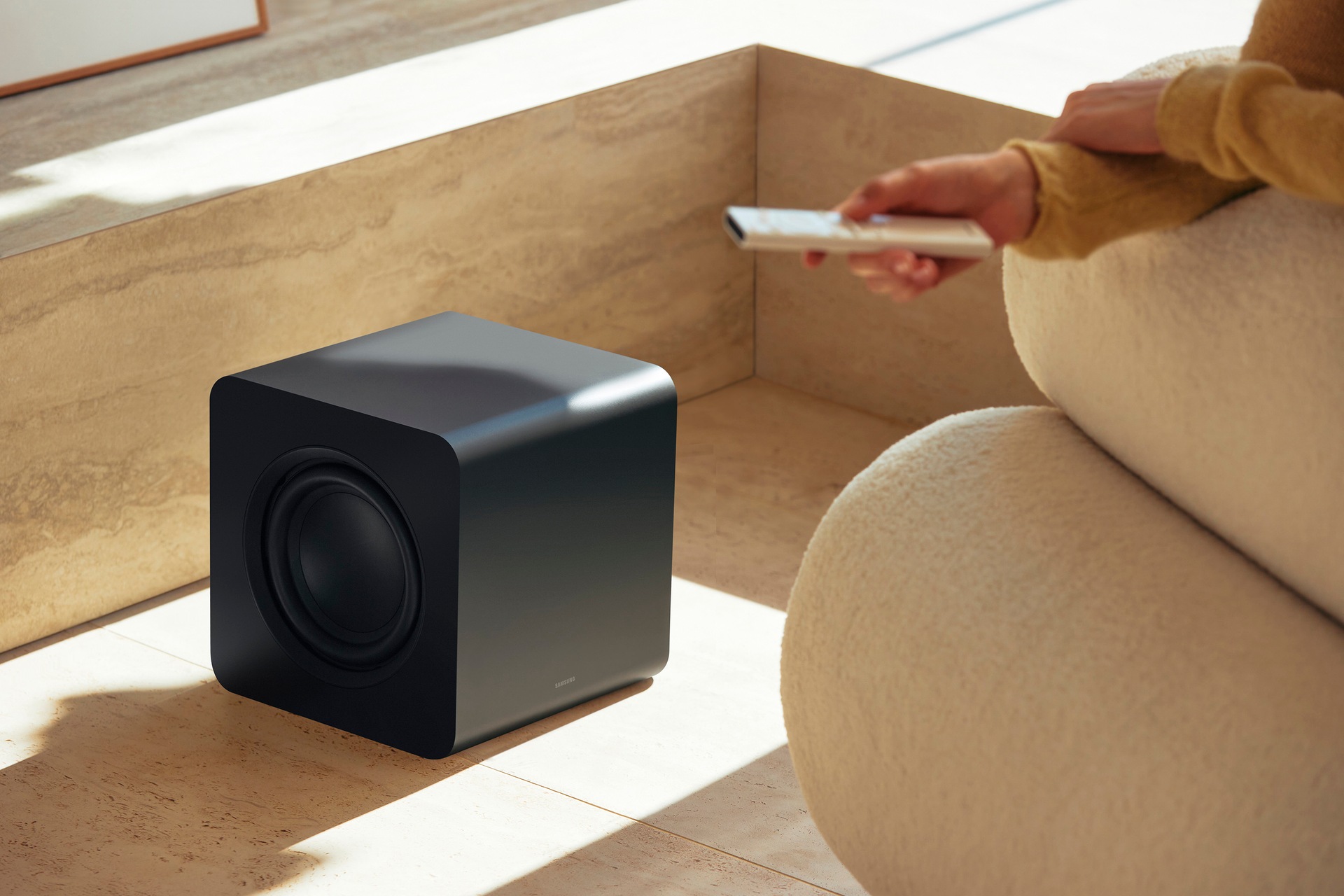 subwoofer-back Black