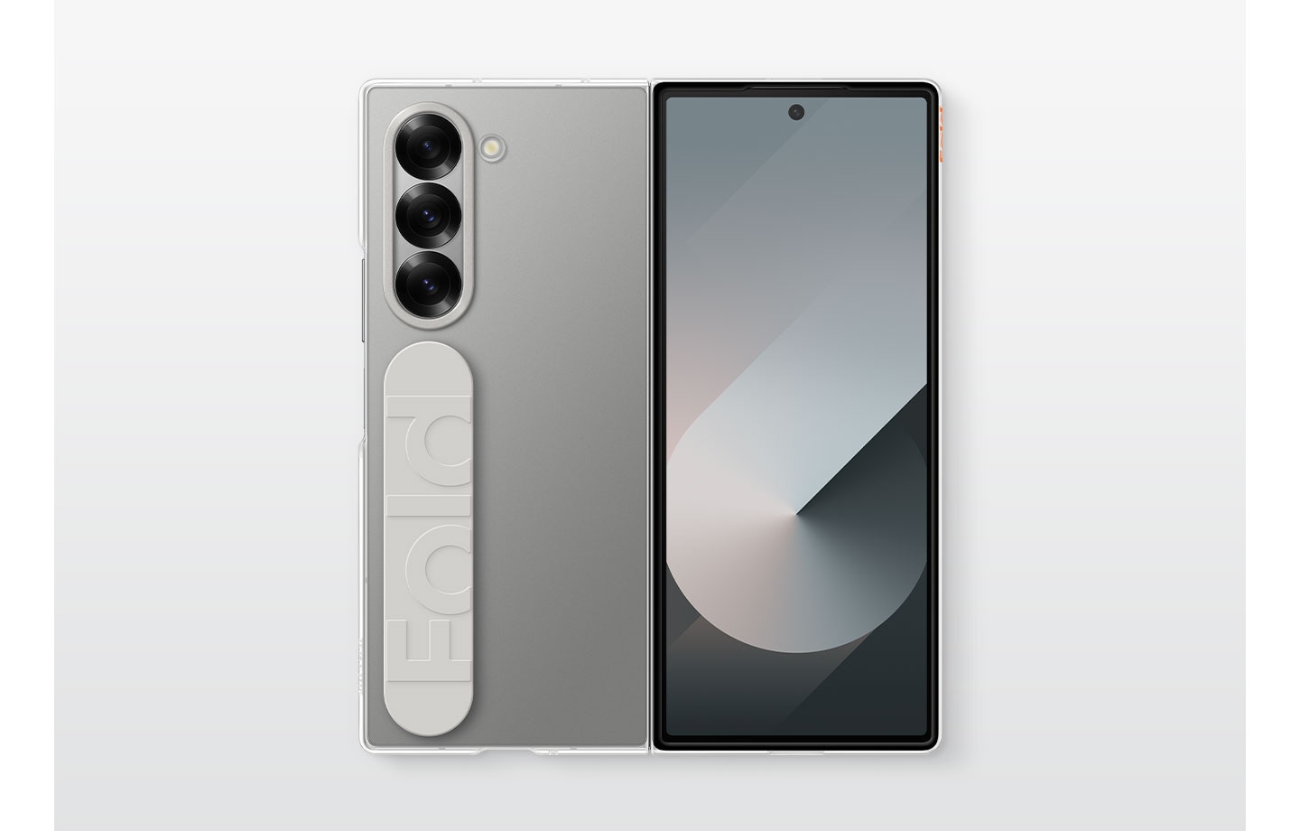 Galaxy Z Fold6 σε Clear θήκη. Το κινητό είναι πλήρως ξεδιπλωμένο και εμφανίζει την ενσωματωμένη λαβή στο πίσω μέρος της διαφανούς θήκης. 