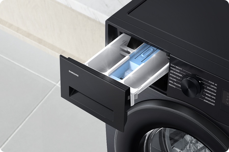 "Temiz Kal" çekmecesi açılıyor. Hafif bir parıltı saçıyor ve temiz bir iç görünüm ortaya çıkarıyor.