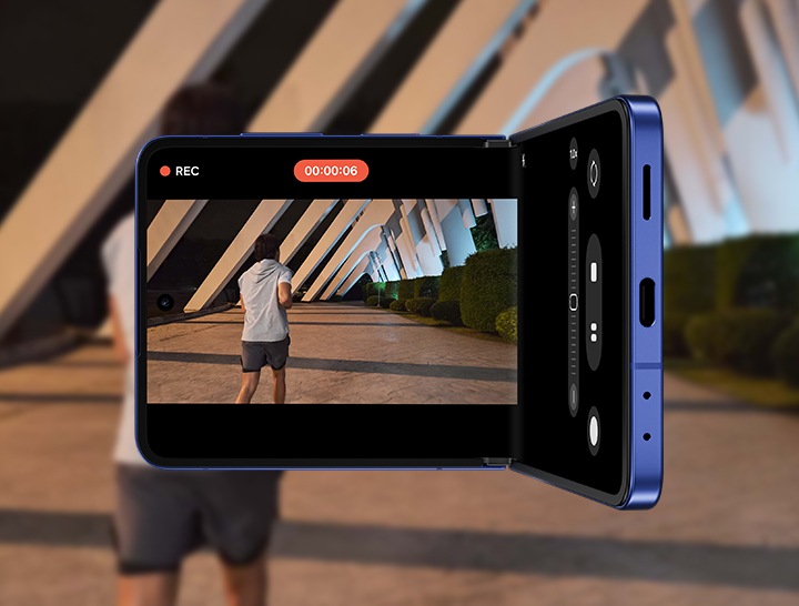 Business | Galaxy Z Flip7 | SM-F7660ZKATGY | Samsung Hong Kong