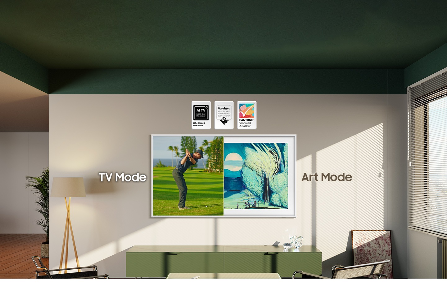 'Okvir u dnevnoj sobi prikazuje TV način rada s logotipima AI TV NQ4 AI Gen2 procesora i umjetnički način rada s refleksijom bez odsjaja UGR<10 Nelagoda <22 Invaliditet <34 UL i PANTONE™ potvrđeni ArtfulColor logotipi.