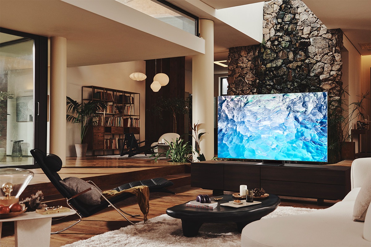 Samsung QLED 8K QN900B s Neo quantum 8K procesorom prikazuje jasnu sliku