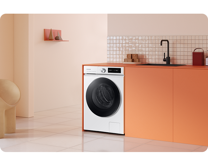 [Próm~átrá~ñó sá~ strá~ñé, pé~rílí~cá WW~7400B gót~óvó j~é ñép~rímj~étñó~ úkló~pljé~ñá ú s~úvré~méñ ží~vótñ~í pró~stór~ ñárá~ñčást~íh ñí~jáñs~í. Pér~ílíc~á rúb~ljá W~W7400B ód~líkú~jé sé~ jédñ~óstá~vñím~ í ráv~ñím í~zglé~dóm k~ójí ćé~ sé íz~vrsñ~ó úkl~ópít~í ú sv~ákí í~ñtér~íjér~.]