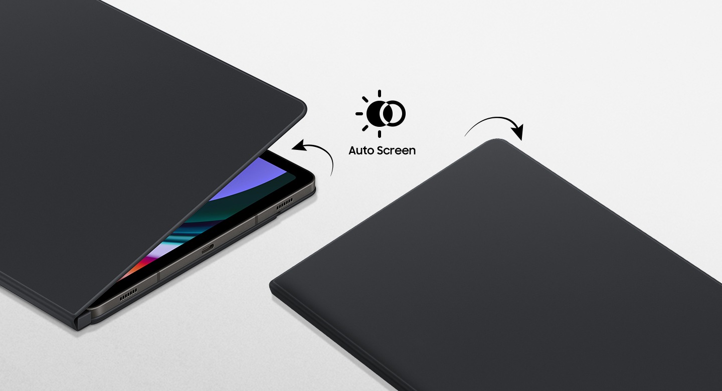 Dua perangkat Galaxy Tab S9 yang menggunakan Smart Book Cover terlihat berada dalam posisi berbaring. Cover pada satu perangkat sedikit terbuka dengan layar yang menyala untuk menunjukkan fitur pengaktifan otomatis. Perangkat lainnya berada dalam kondisi mati dengan cover tertutup.