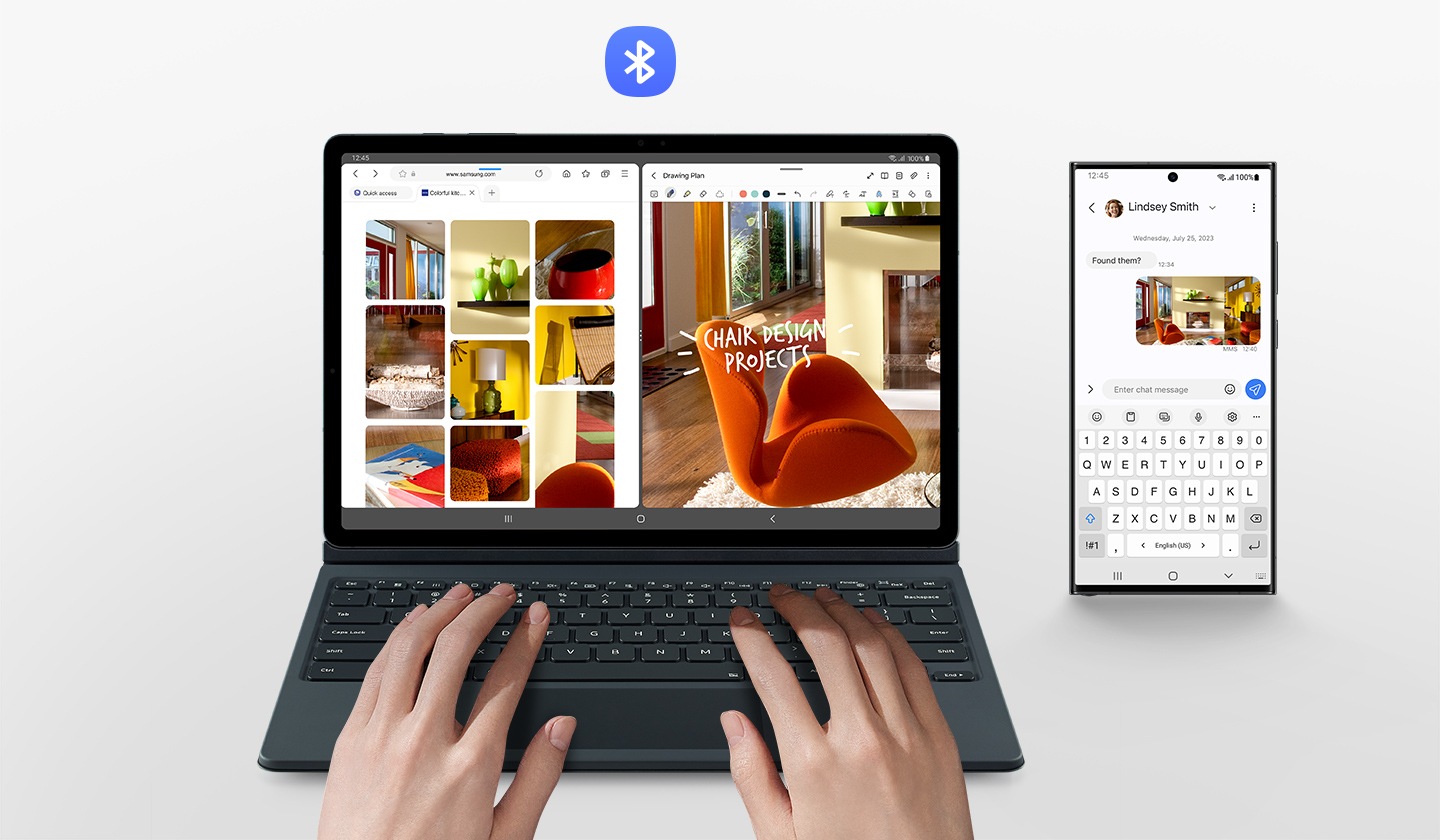 Seseorang menggunakan Galaxy Tab S9+ dengan Book Cover Keyboard. Layarnya terbagi menjadi dua jendela dengan beberapa hasil gambar furnitur rumah di web, dan salah satu gambar sedang diedit. Smartphone Galaxy dengan gambar pada layar saat huruf sedang diketik dengan keyboard pada cover. Logo Bluetooth ditampilkan. 