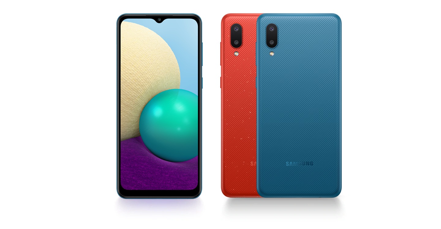 Five devices are displayed to appeal their colors and design. Four reversed ones are in blue, red, silver and black while one is looking at the front.