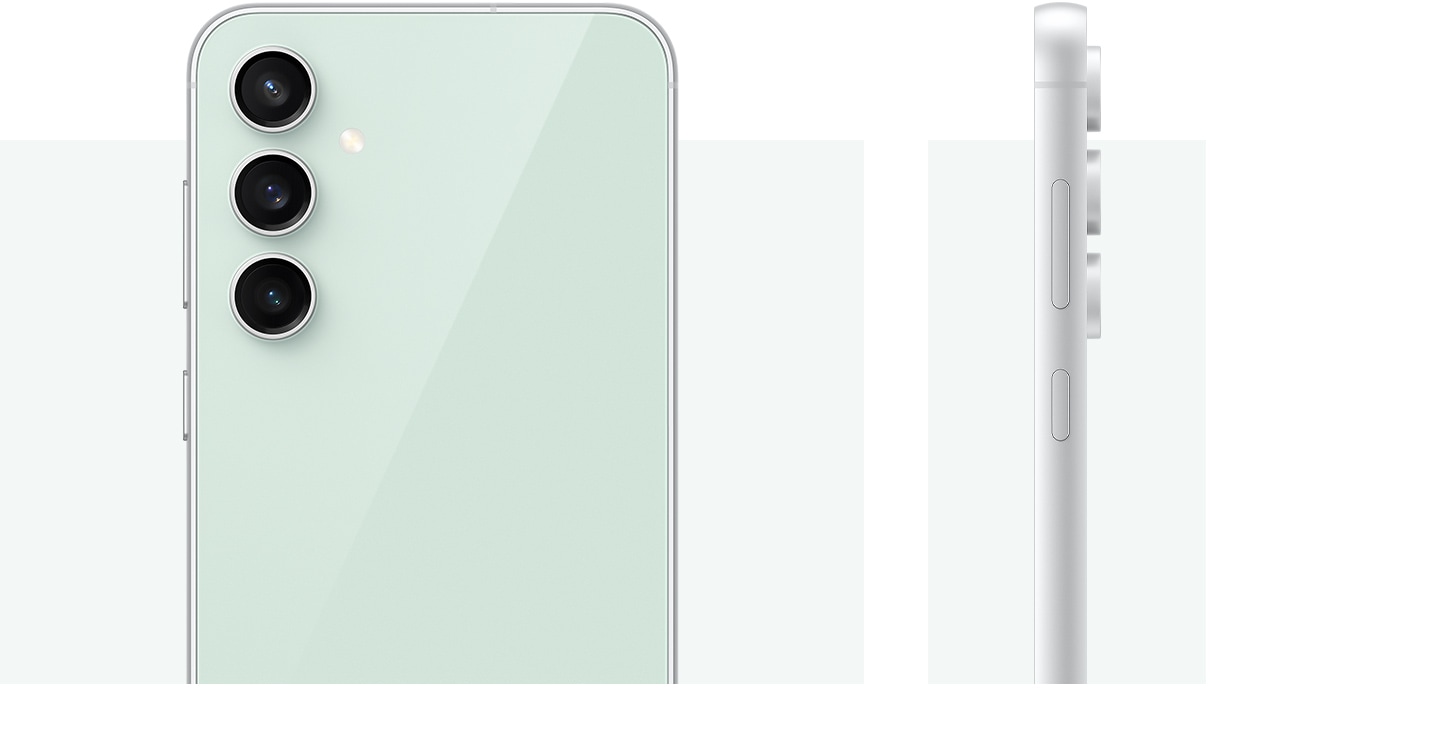 Dua perangkat Galaxy S23 FE berwarna Mint. Satu perangkat berdiri dan menunjukkan bagian belakangnya. Perangkat lainnya menghadap samping untuk menunjukkan desain kamera melayang.