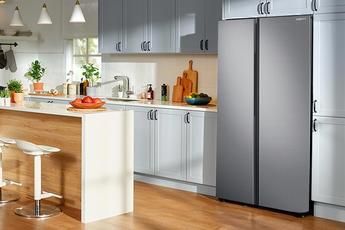 RS5000RC Refrigerator in kitchen