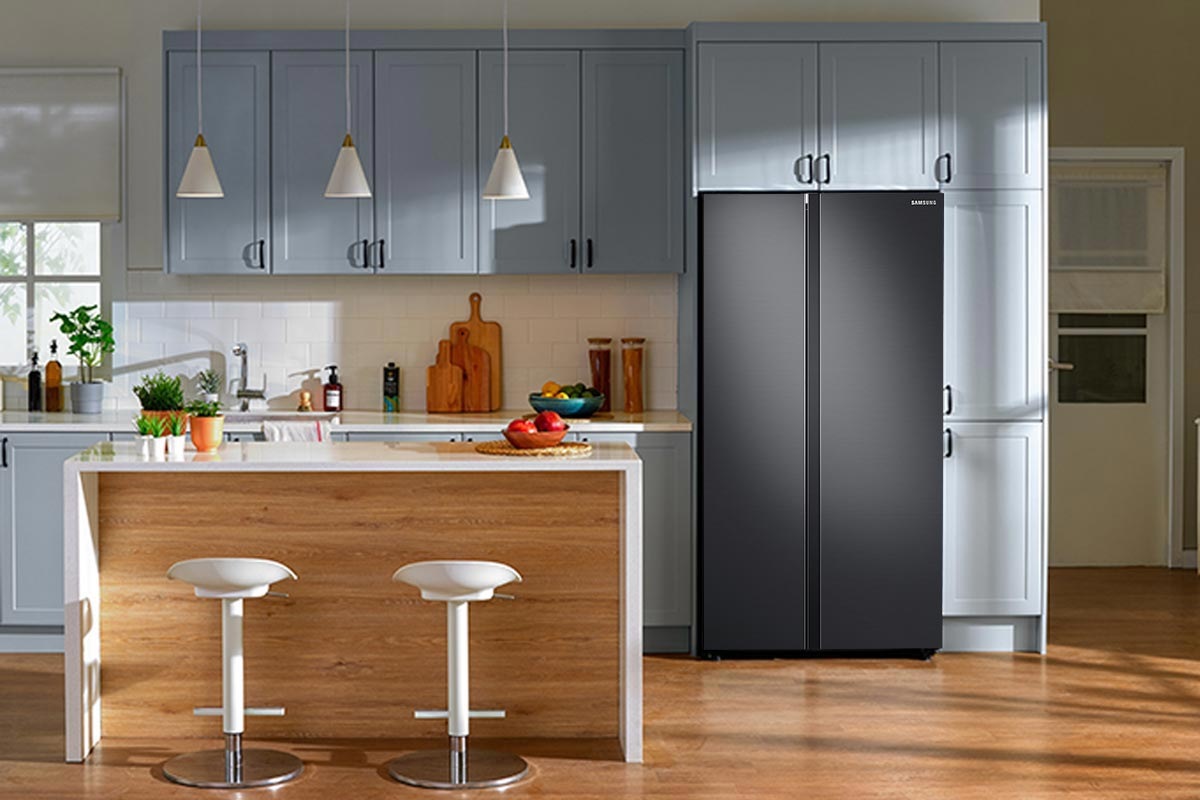 RS5000RC Refrigerator in kitchen