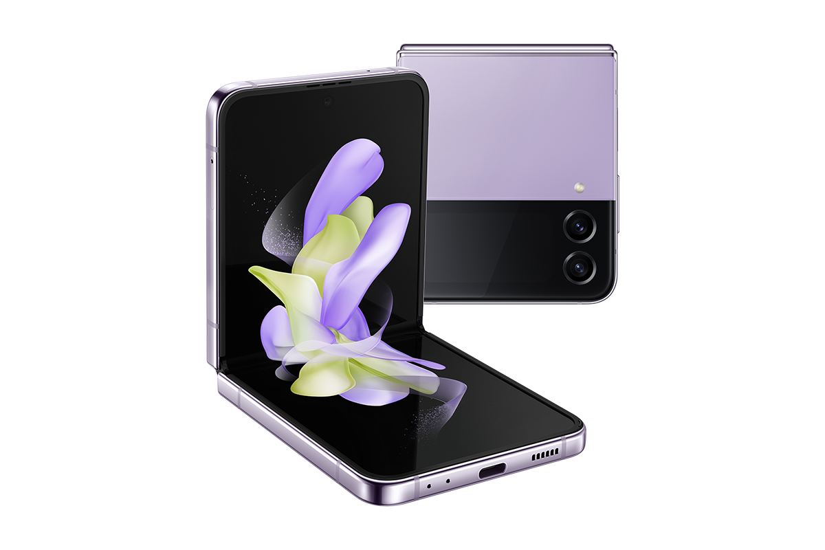 Beli HP lipat Samsung Z Flip 4 harga resmi Samsung Indonesia dengan layar Dynamic AMOLED 2X. Smartphone lipat Samsung Z Flip 4 hadir dengan memori 256GB warna Bora Purple.