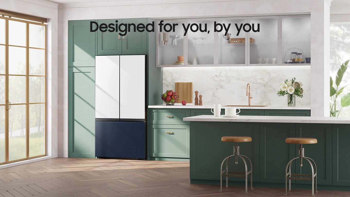 Bespoke Refrigerator with three door is installed in a modern kitchen. It goes well with a luxurious mood.