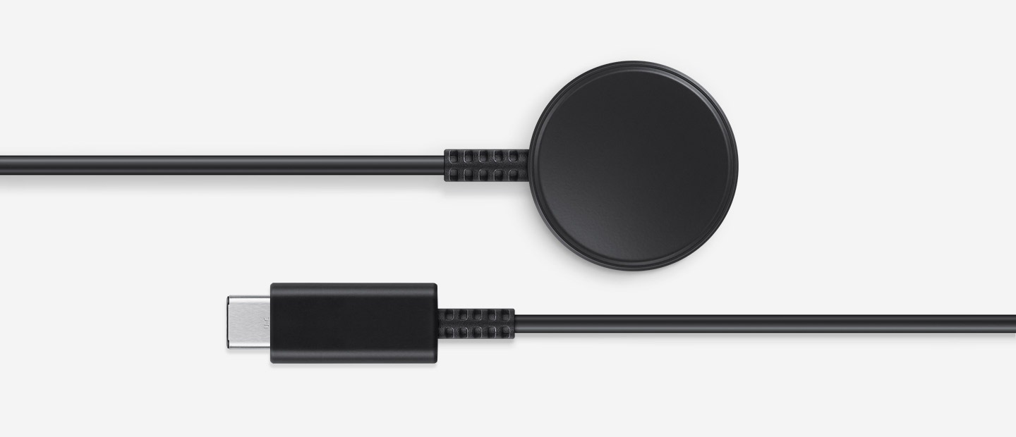 The shot shows a top view of the wireless charger showing the magnetic module and the USB-C connector.