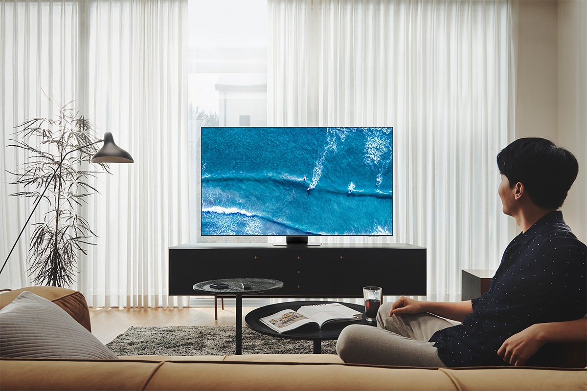 Samsung Neo QLED QN85B with Neo quantum processor 4K is showing the clear picture