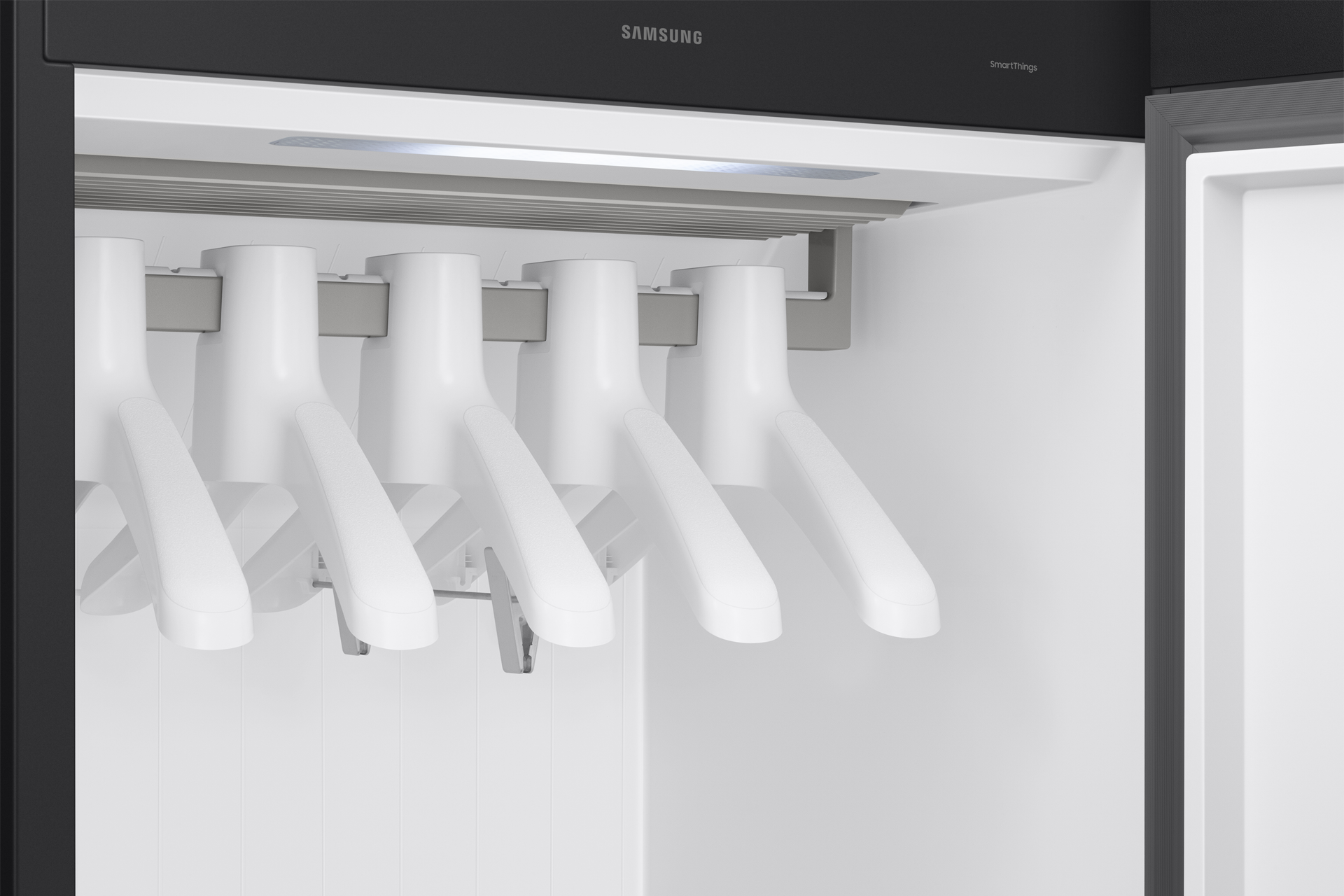 DF24CG5100 Bespoke AI Dryer with Dual AirWash and Dual JetSteam. Detail-Hanger Cotta Charcoal 