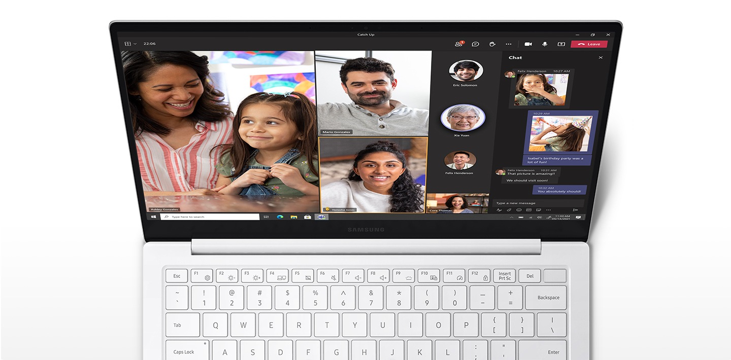 Appeared on the Galaxy Book Pro is a video call with 10 different participants smiling, talking, or making a gesture.