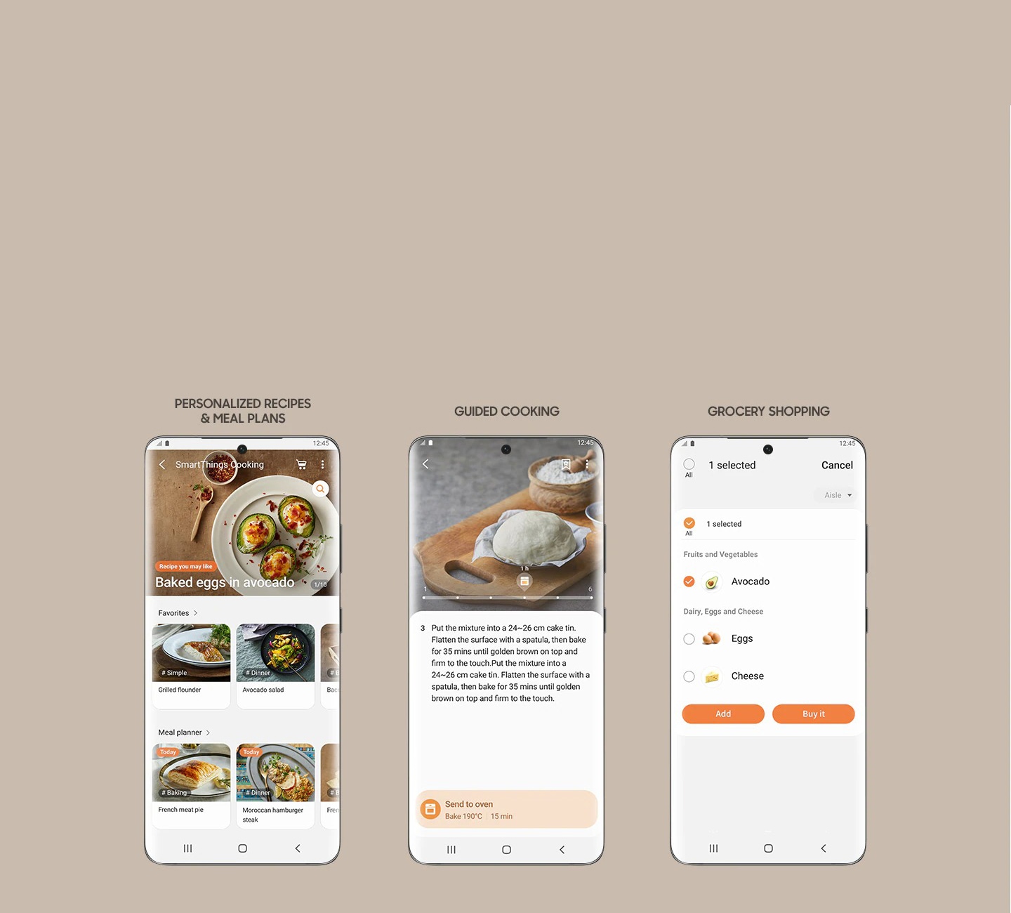 Mostra 3 schermate dello smartphone dall'app SmartThings Cooking, che ti consente di accedere a ricette e piani pasto personalizzati, visualizzare istruzioni di cottura guidate e creare una lista della spesa per acquistare gli ingredienti.