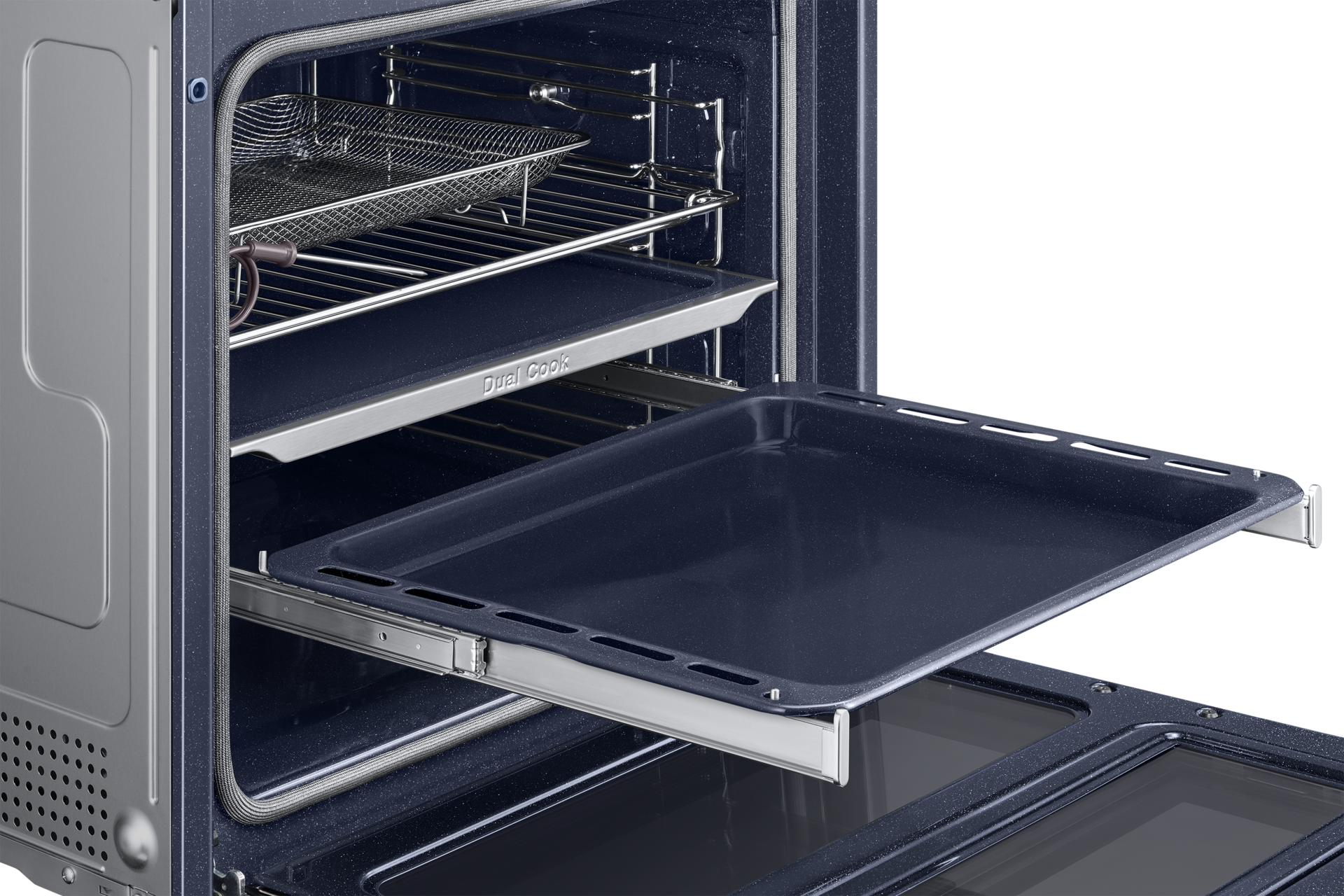 [détá~íl3 Bl~áck]