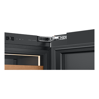 hinge-detail Black