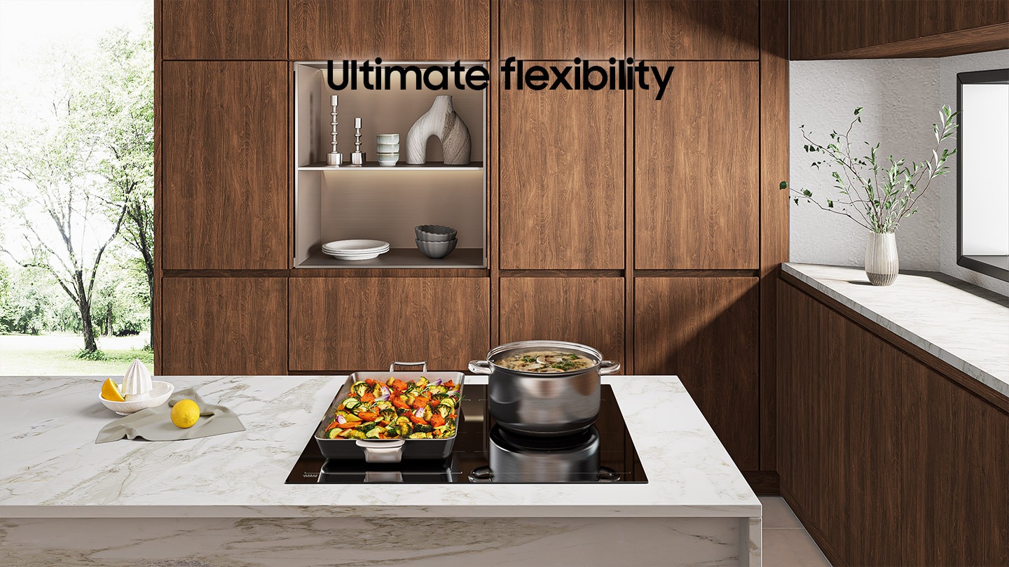 NZ8500BM установлен на кухне, и на варочной панели кипят две кастрюли с вкусными блюдами. Это прекрасно сочетается с современным и роскошным интерьером.