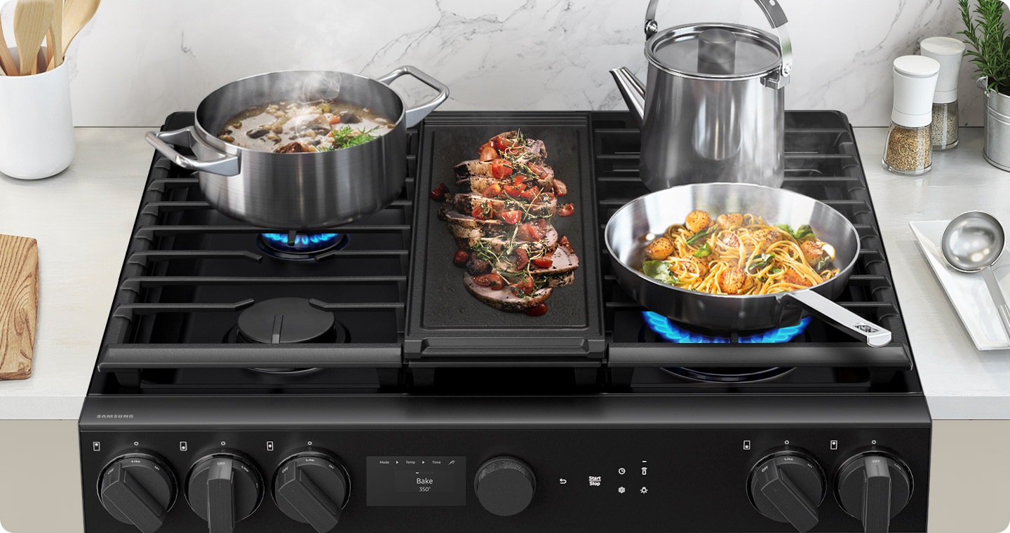 Uso eficiente del espacio para adaptarse a utensilios de cocina grandes — Rejillas de borde a borde