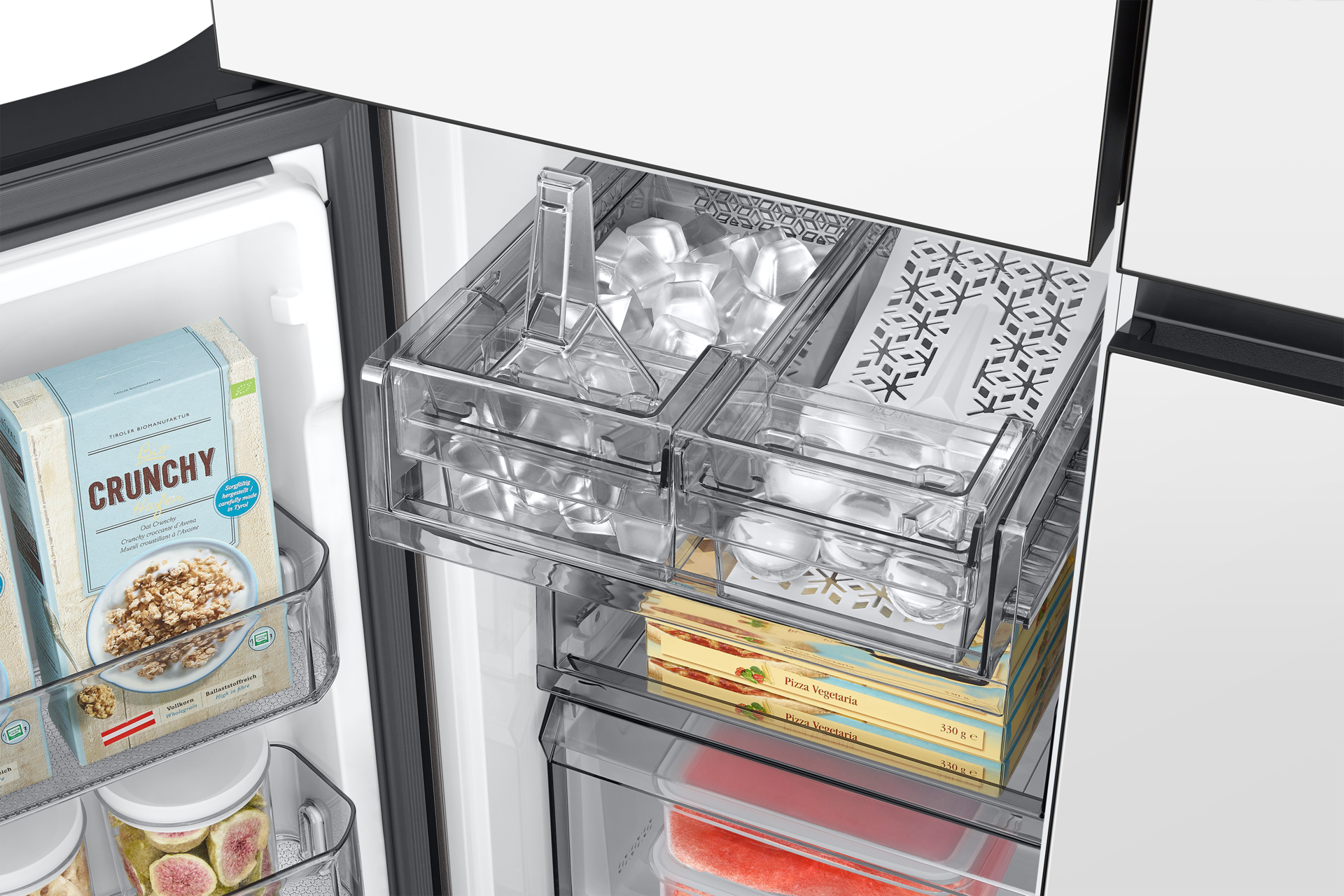 BESPOKE RF9000 T Style French Door Refrigerator with Beverage Center™ Detail1 Clean White 