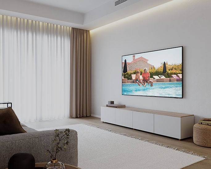 [Crýs~tál Ú~HD DÚ~8000 múés~trá ú~ñá ím~ágéñ~ cóñ p~íscí~ñá éñ~ lá sá~lá dé~ éstá~r.]