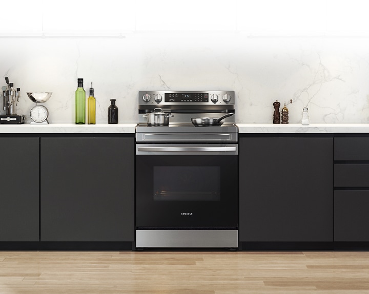 https://images.samsung.com/is/image/samsung/p6pim/latin_en/feature/163893875/latin_en-feature-premium-looking-more-durable-cooking-530736993?$FB_TYPE_A_MO_JPG$