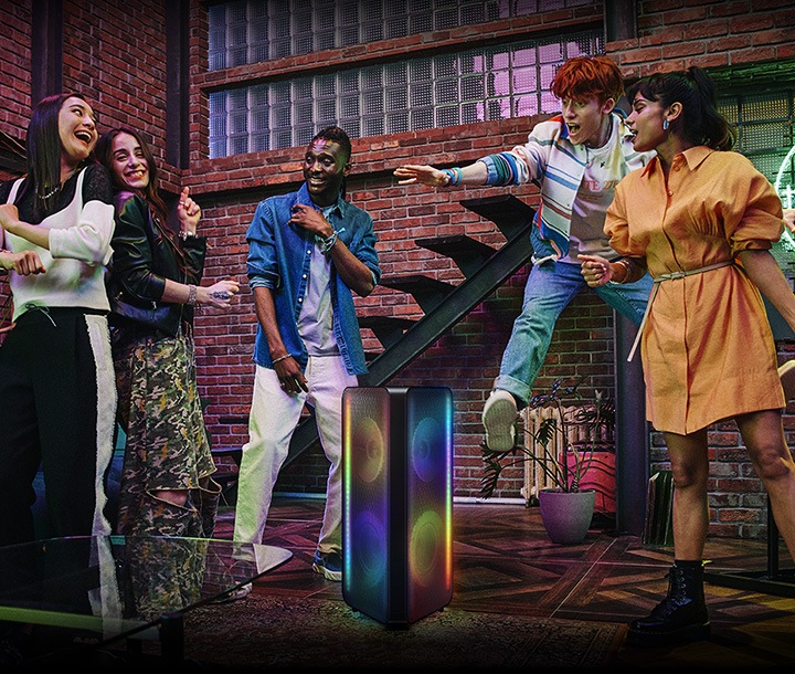 5 people are conversing with each other with Sound Tower in the middle.