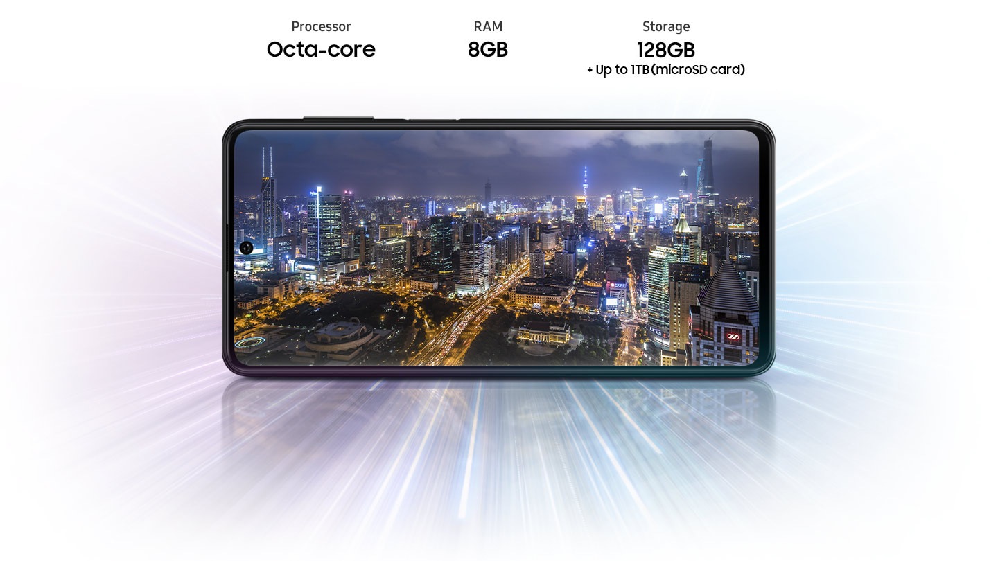 Le Galaxy M62 montre une vue nocturne de la ville, indiquant que l'appareil offre un processeur Octa-core, 6 Go / 8 Go de RAM, 128 Go / 256 Go avec jusqu'à 1 To de stockage.