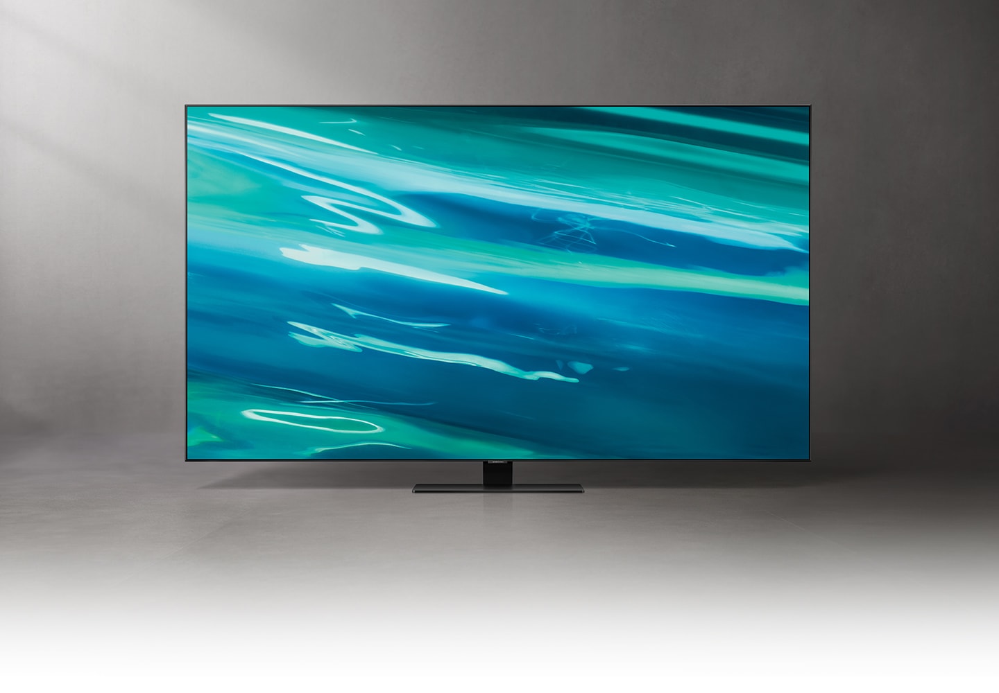 Q80A displays intricately blended color graphics which demonstrate long-lasting colors of Quantum Dot technology.