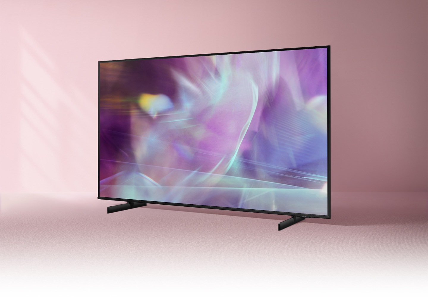 Q60A mostra una grafica a colori finemente miscelata che dimostra i colori di lunga durata della tecnologia Quantum Dot.