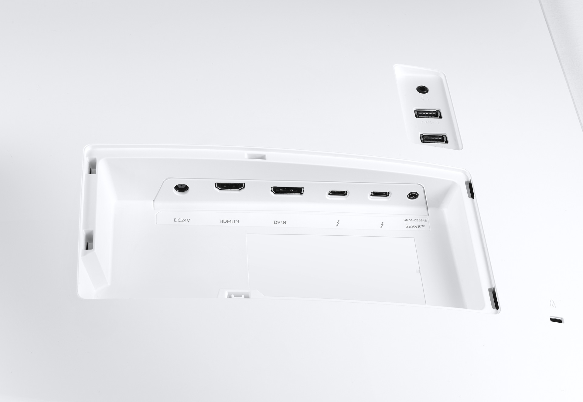 detail5 White