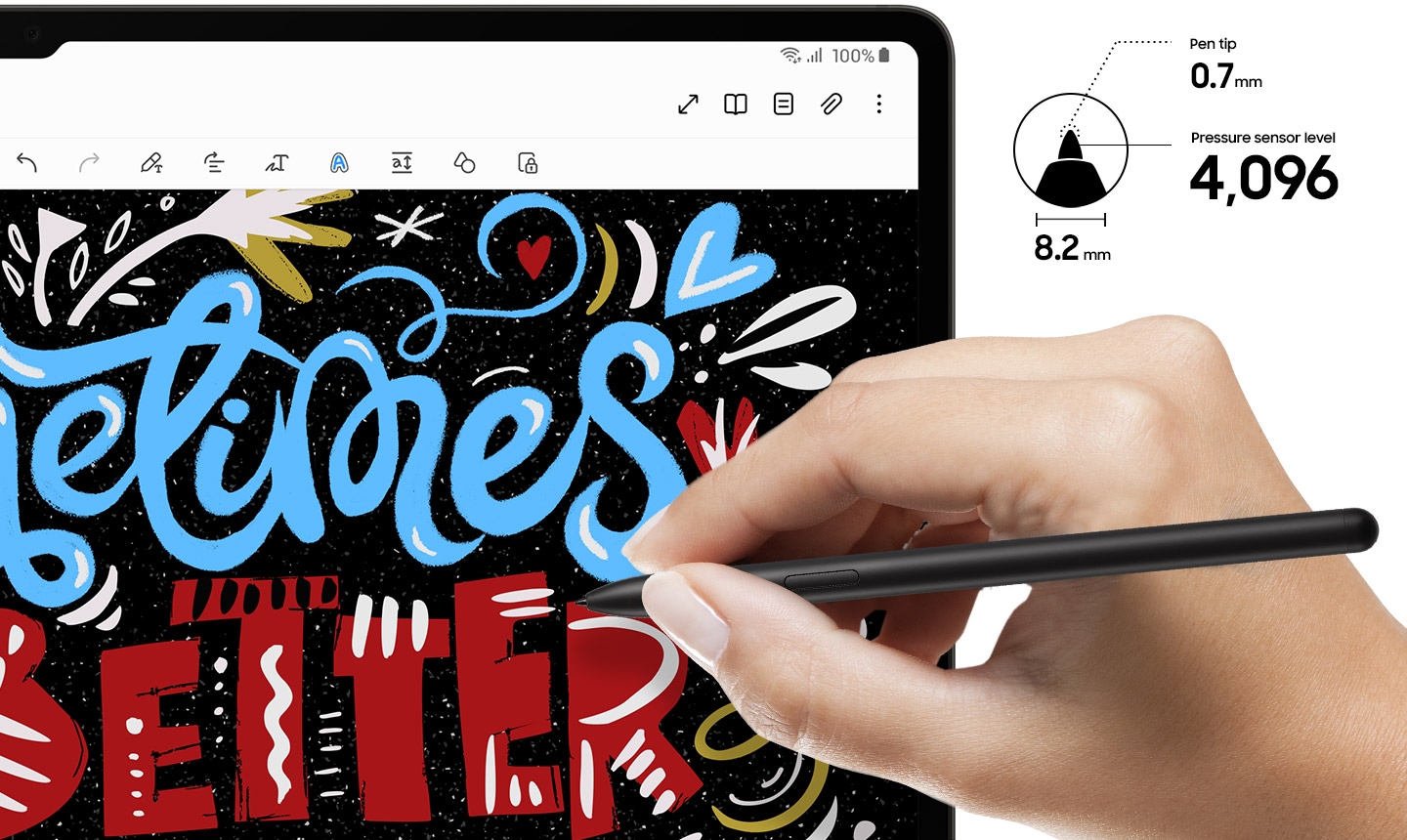 Se muestra una mano sosteniendo un S Pen para dibujar una imagen colorida en la pantalla de una Galaxy Tab S9. En la parte superior, hay un texto que dice punta del lápiz 0.7 milímetros, sensor de presión nivel 4,096 y 8.2 milímetros de ancho.