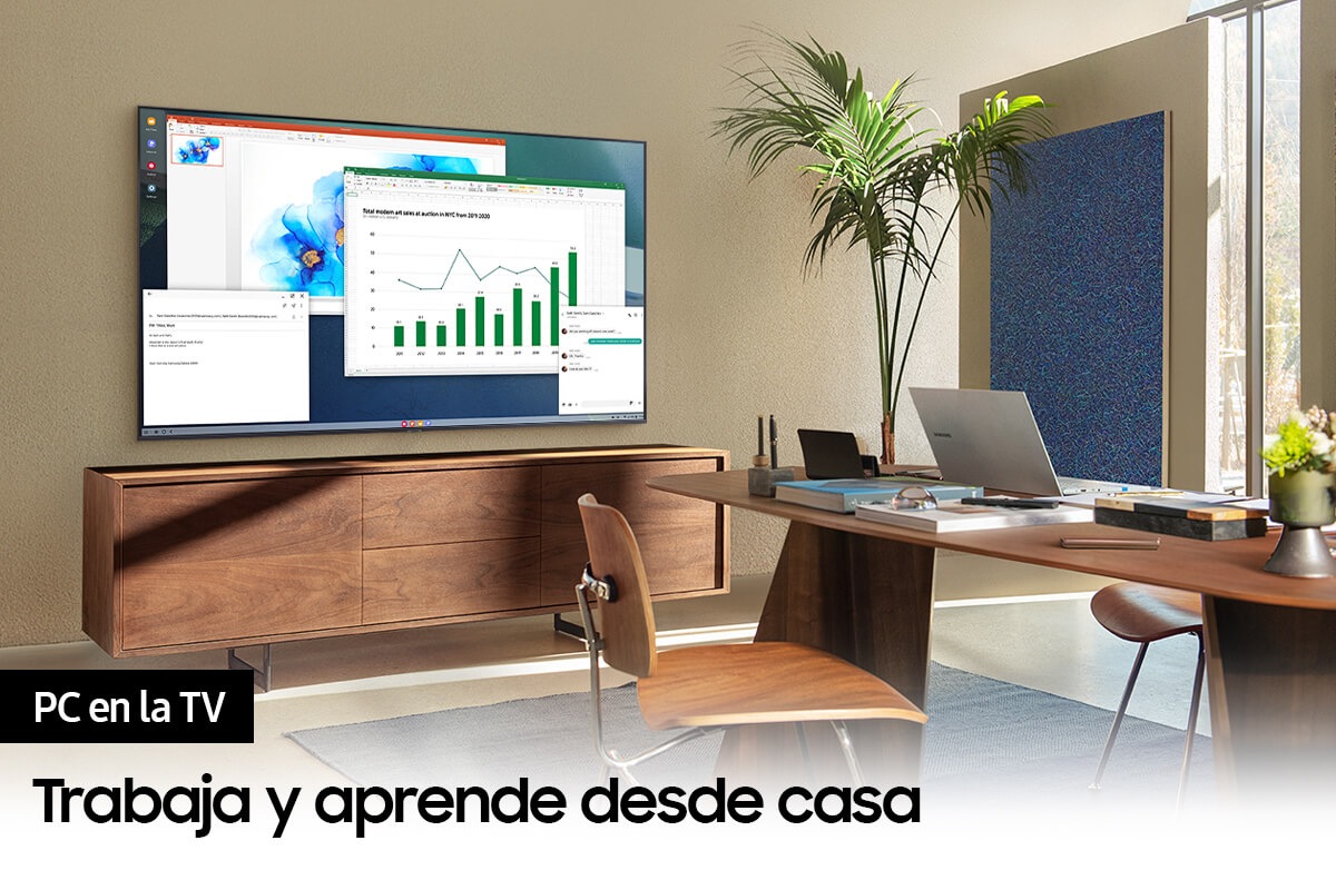 Samsung UHD AU7000 PC en la TV muestra documentos para trabajar desde casa.